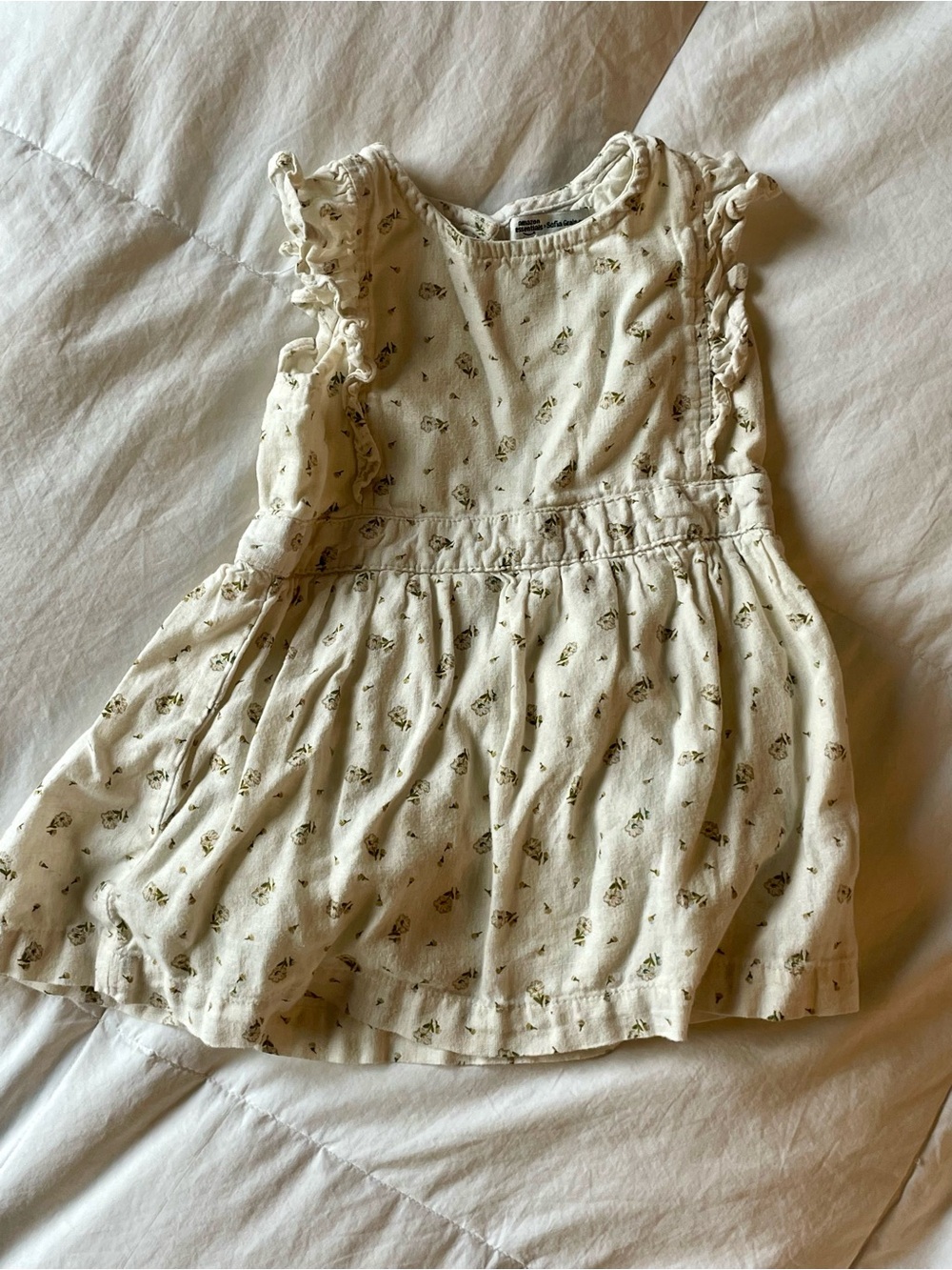Amazon Essentials Cream Floral Ruffle-Sleeve Dress